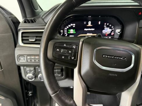 Used 2024 GMC Yukon Denali w/ Advanced Technology Package AWD/4WD image 23