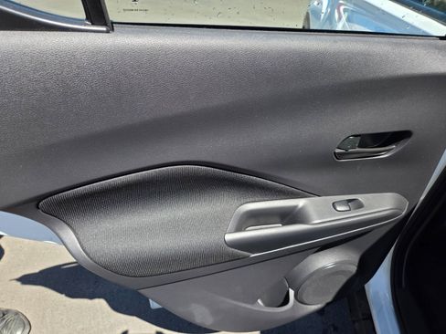Used 2024 Nissan Kicks S FWD image 9