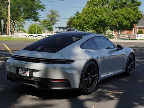 Used 2025 Porsche 911 Carrera T RWD image 14