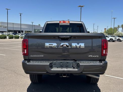 Used 2025 RAM 2500 Laramie AWD/4WD image 4