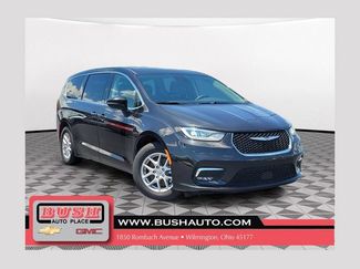 Used 2023 Chrysler Pacifica Touring-L FWD 360° Tour