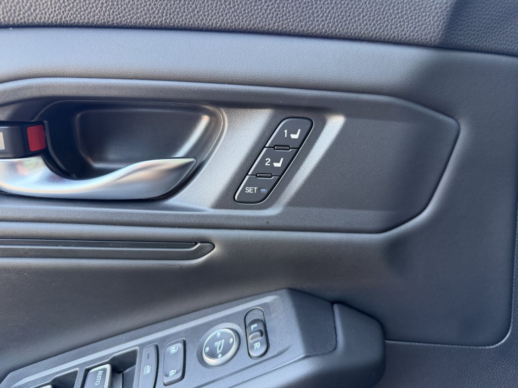 Used 2024 Honda Accord EX-L image 28