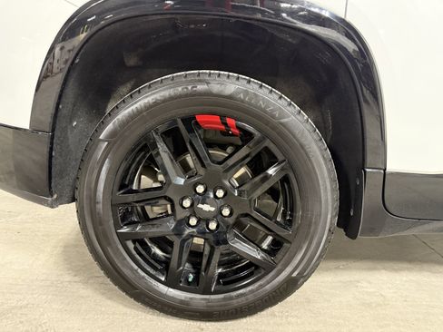 Used 2019 Chevrolet Traverse Premier w/ Redline Edition image 10