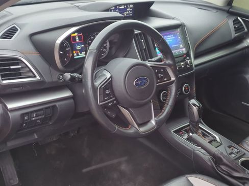 Used 2019 Subaru Crosstrek 2.0i Limited w/ Moonroof Package w/Navigation AWD/4WD image 2