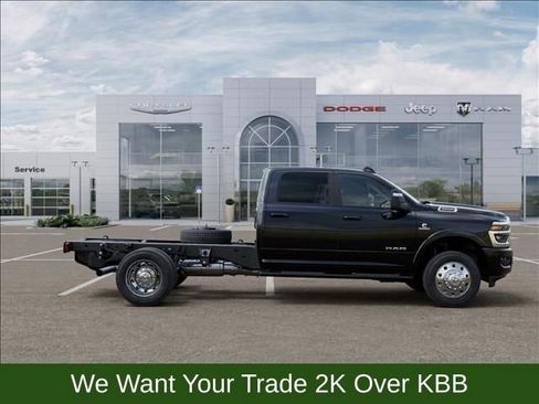 New 2026 RAM 5500 4x4 Crew Cab w/ Laramie Trim Package image 21