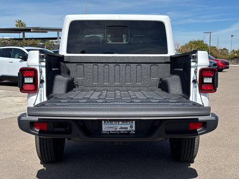 New 2026 Jeep Gladiator Sport AWD/4WD image 6