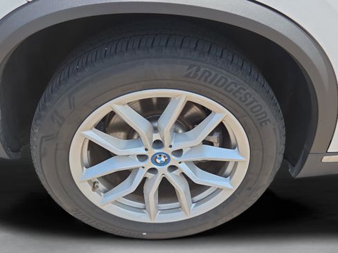 Used 2022 BMW X5 xDrive45e AWD/4WD image 36