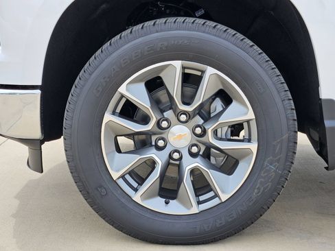 New 2026 Chevrolet Silverado 1500 LT w/ Texas Edition Plus AWD/4WD image 13