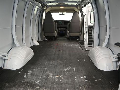 Used 2020 Chevrolet Express 2500 w/ Driver Convenience Package RWD image 12