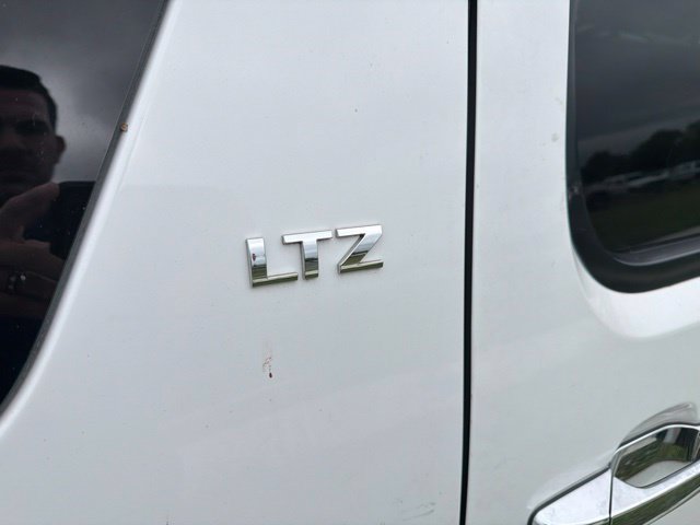 Used 2013 Chevrolet Suburban LTZ AWD/4WD image 4