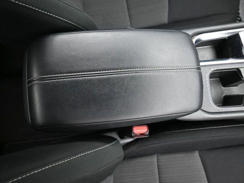 Used 2025 Nissan Sentra SV image 35