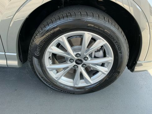 New 2025 Audi Q3 2.0T Premium image 26