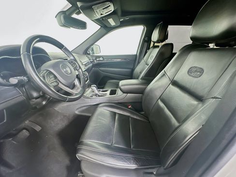 Used 2020 Jeep Grand Cherokee Overland RWD image 13