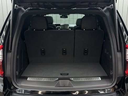 Used 2026 GMC Yukon Denali w/ Sun & Power Step Package image 13