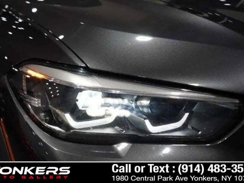 Used 2022 BMW X5 xDrive40i w/ Premium Package image 44