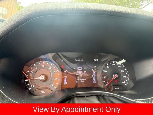 Used 2025 Jeep Compass Trailhawk AWD/4WD image 4