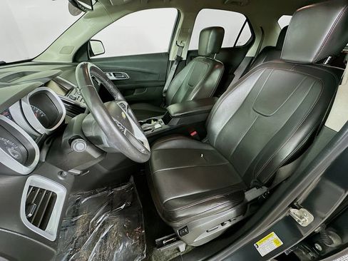 Used 2017 Chevrolet Equinox Premier w/ Enhanced Convenience Package FWD image 26