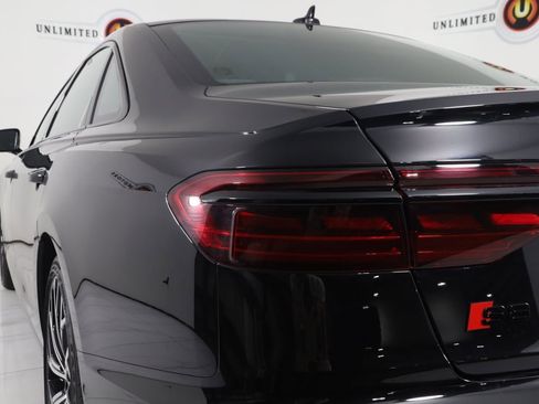 Used 2025 Audi S8 image 42