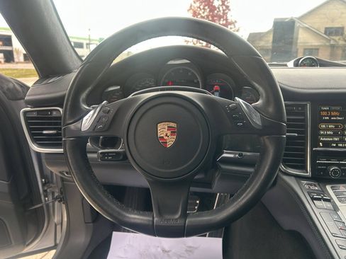 Used 2013 Porsche Panamera image 16