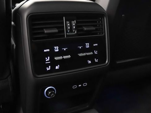 Certified 2026 Porsche Cayenne E-Hybrid AWD/4WD image 20
