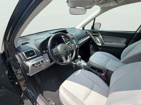 Used 2017 Subaru Forester 2.5i Premium AWD/4WD image 10