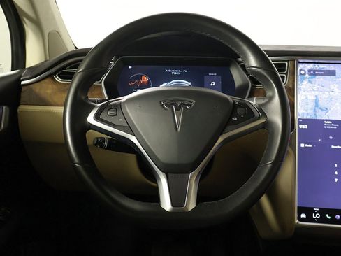 Used 2017 Tesla Model X 75D image 38