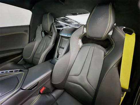 Used 2023 Chevrolet Corvette Stingray Premium Cpe w/ 3LT image 11