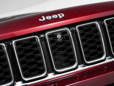 Used 2021 Jeep Grand Cherokee L Limited w/ Luxury Tech Group II image 13