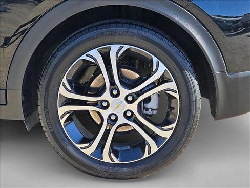 Used 2020 Chevrolet Bolt Premier w/ Infotainment Package image 23