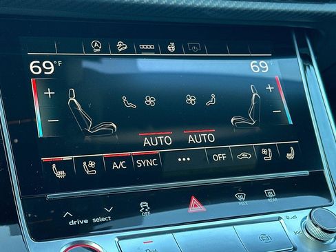 New 2026 Audi SQ8 Premium Plus image 20