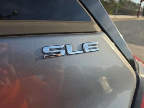 Used 2018 GMC Terrain SLE FWD image 12