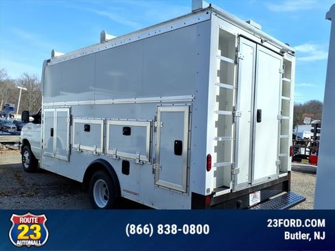New 2026 Ford E-450 and Econoline 450 Super Duty w/ Power Equipment Group RWD image 5
