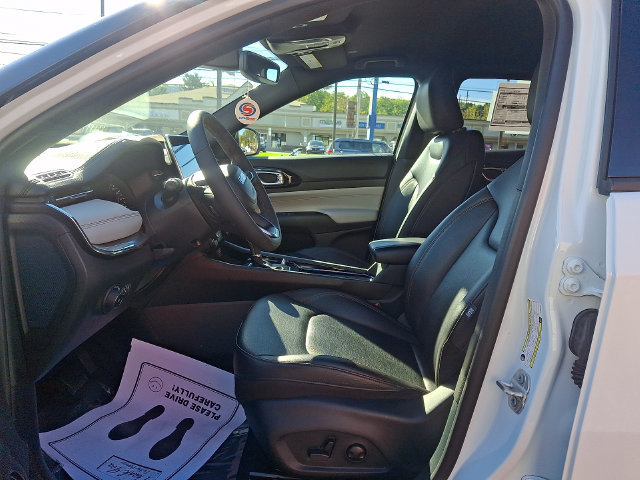 Certified 2024 Jeep Compass Limited AWD/4WD image 13
