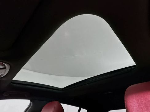 Used 2018 Kia Stinger GT1 image 32