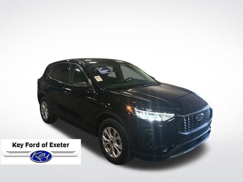 Used 2023 Ford Escape Active image 1