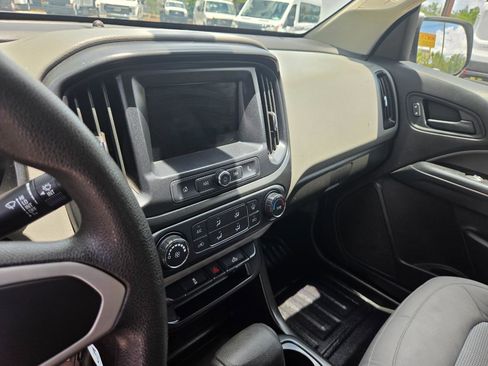 Used 2019 Chevrolet Colorado W/T w/ WT Convenience Package RWD image 11