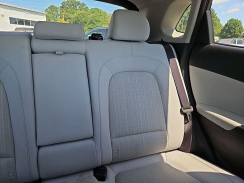 Used 2023 Hyundai Kona SEL FWD image 15