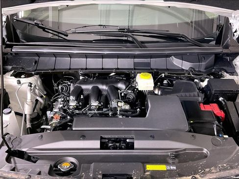 New 2026 Nissan Pathfinder SV image 17