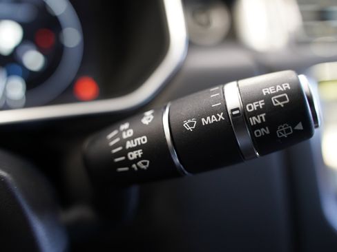 Used 2017 Land Rover Range Rover Long Wheelbase Supercharged image 15