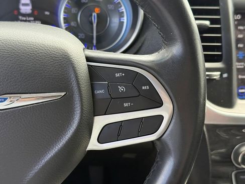 Used 2021 Chrysler 300 Touring w/ Sport Appearance Package image 15