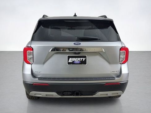 Certified 2023 Ford Explorer XLT w/ Equipment Group 202A AWD/4WD image 4
