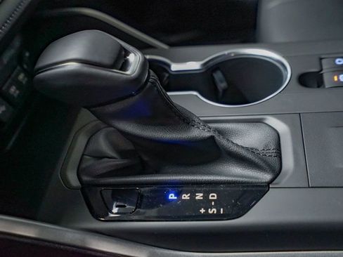 New 2026 Toyota Highlander XLE image 24