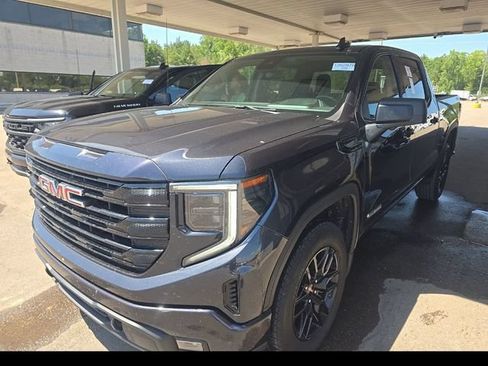 Used 2024 GMC Sierra 1500 Elevation AWD/4WD image 2