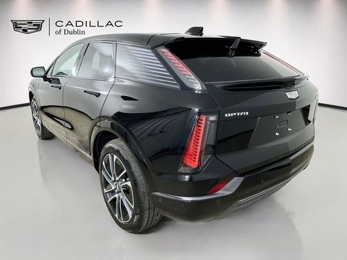 Used 2026 Cadillac Optiq Sport 2 w/ LPO, Floor Liner Package AWD/4WD image 7