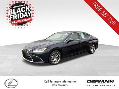 Used 2025 Lexus ES 300h w/ Luxury Package
