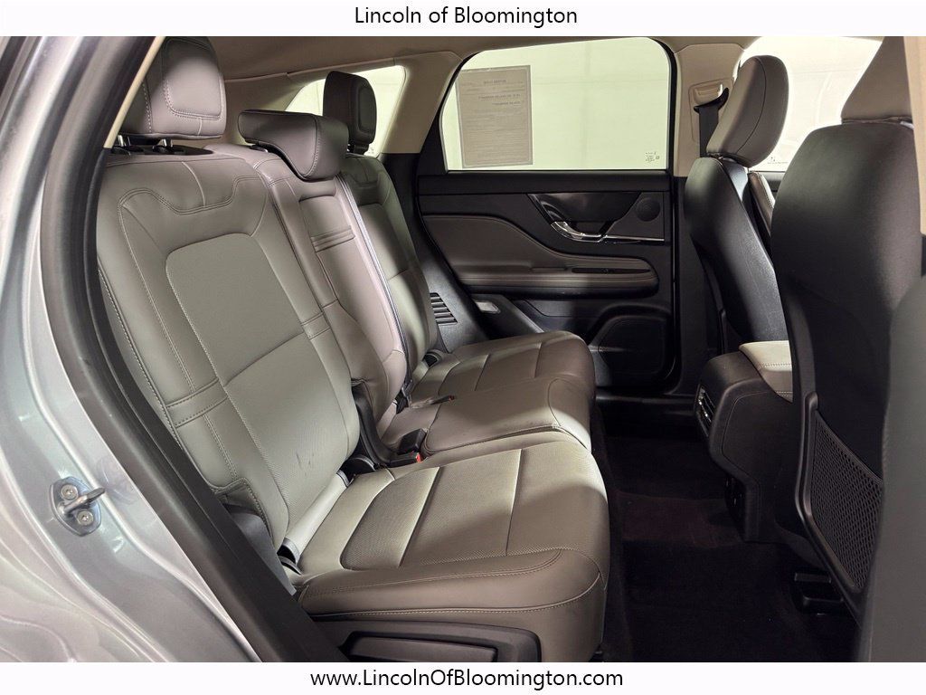 Used 2023 Lincoln Corsair AWD w/ Equipment Group 101A image 12