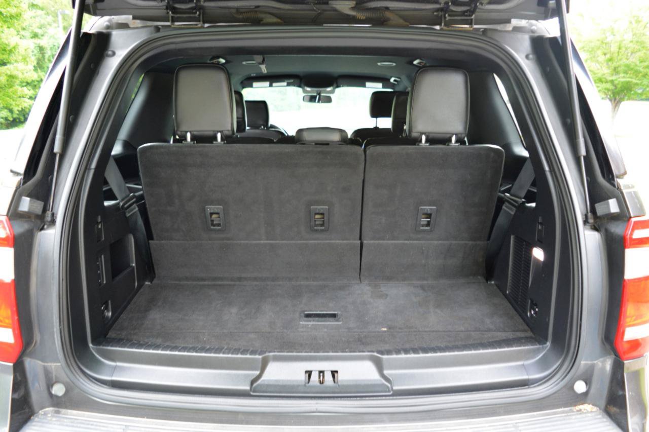Used 2019 Ford Expedition XLT w/ Equipment Group 201A AWD/4WD image 14