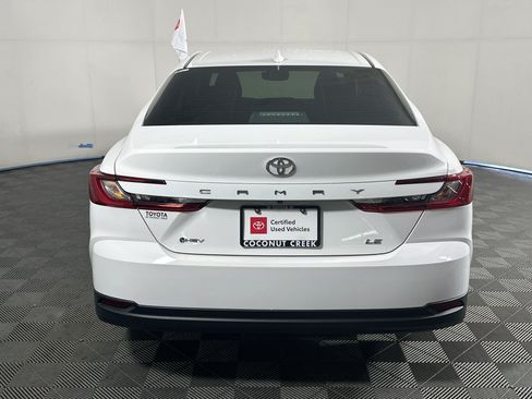 Used 2025 Toyota Camry LE FWD image 4