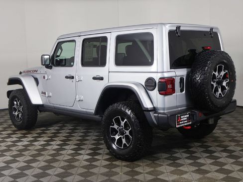 Used 2023 Jeep Wrangler Unlimited Rubicon w/ Dual Top Group AWD/4WD image 7