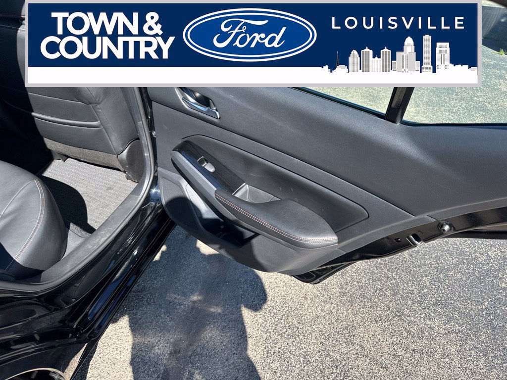 Used 2024 Nissan Altima 2.5 SR w/ SR Premium Package FWD image 25